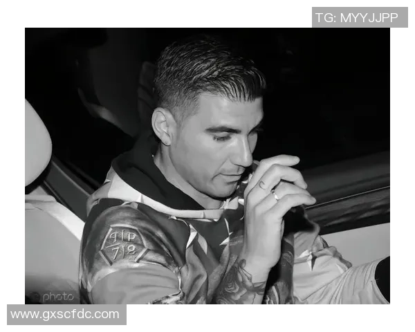 足球传奇球星遭遇飞机失事 不幸逝世举世哀悼