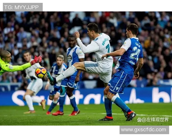 足球明星经典瞬间集锦展现绝妙技巧与精彩表演