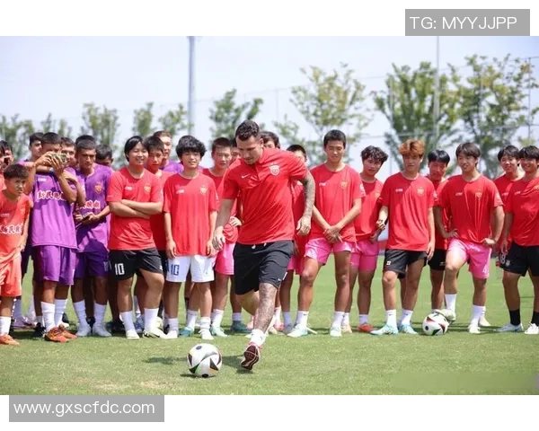 足球球星百米速度排名谁最快 足球世界速度竞逐的顶尖记录揭秘